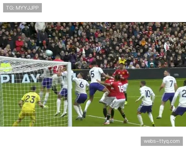 曼联45年来首次联赛主场输给利兹联，玫瑰德比历史性时刻